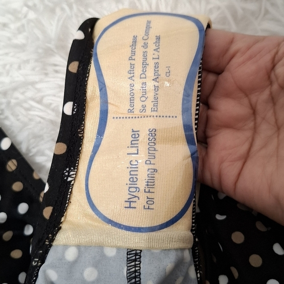 Kirkland by Miraclesuit Women's Size 16 Swimsuit Black White Polka Dot One Piece - Picture 6 of 10